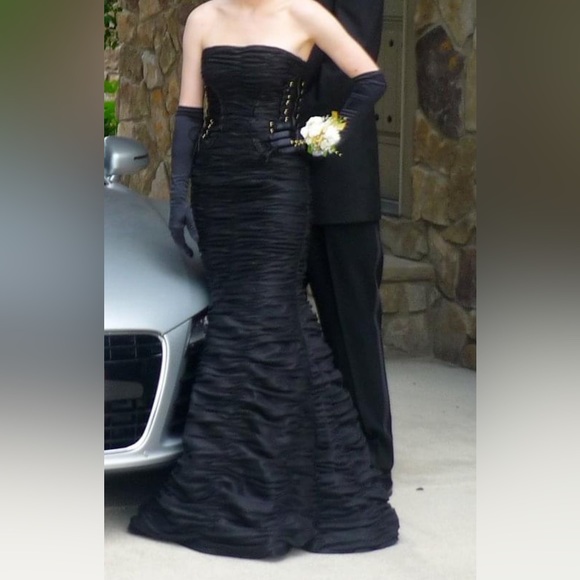 Jovani - Prom Dress - Size 2 - Picture 3 of 5